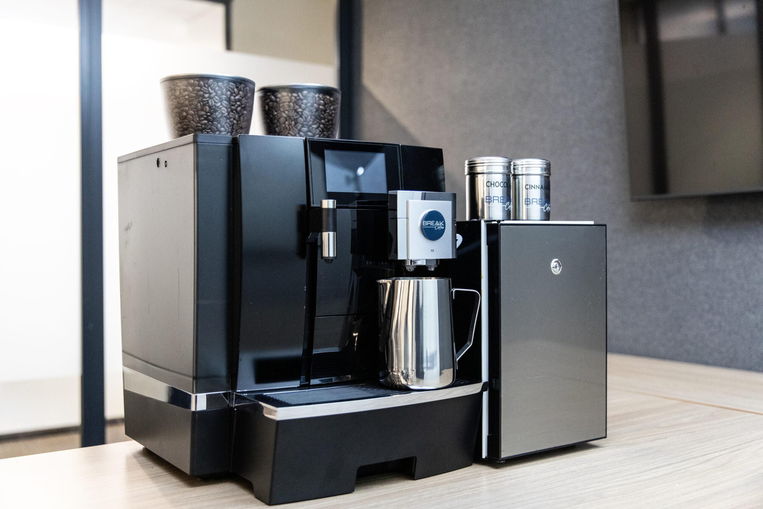 JURA GIGA X8 bean-to-cup coffee machine with two bean hoppers